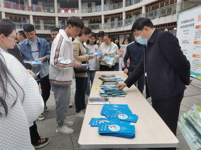 貴州健康職業學院開展食品衛生安全與傳染病預防知識宣傳活動，提供專業食品安全與營養咨詢服務